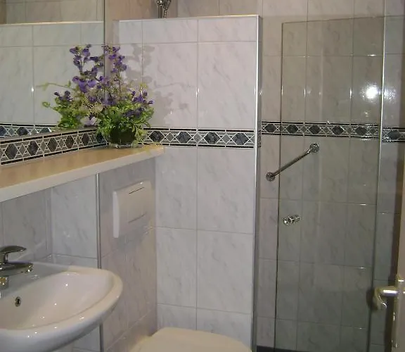 Restaurant Engelanderhof מלון 3*