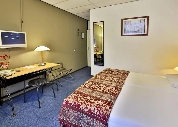 מלון Restaurant Engelanderhof 3*